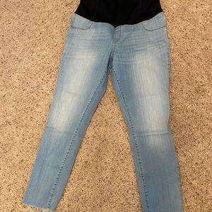 Maternity ankle skinny jeans, raw hem